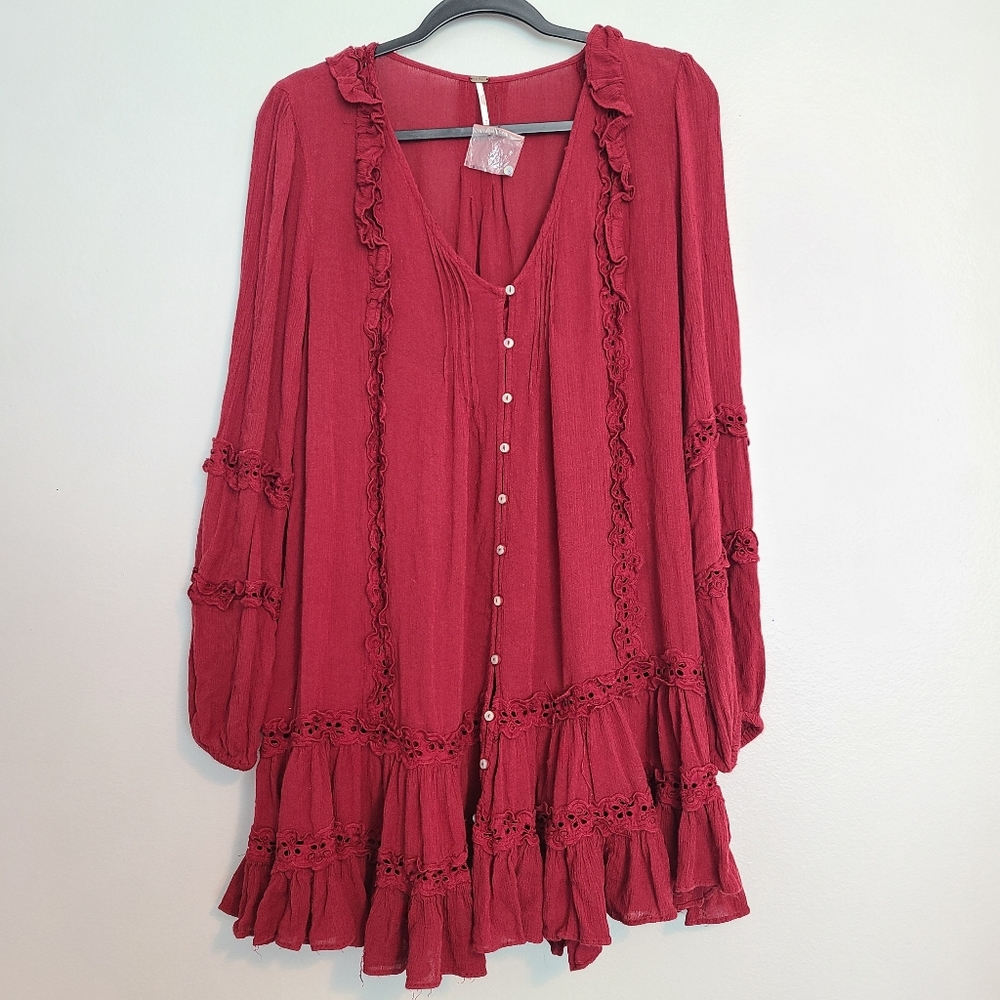 Free People Snow Angel Ruffle Eyelet V-neck Boho Bohemian Mini Dress in Wine - Picture 4 of 12